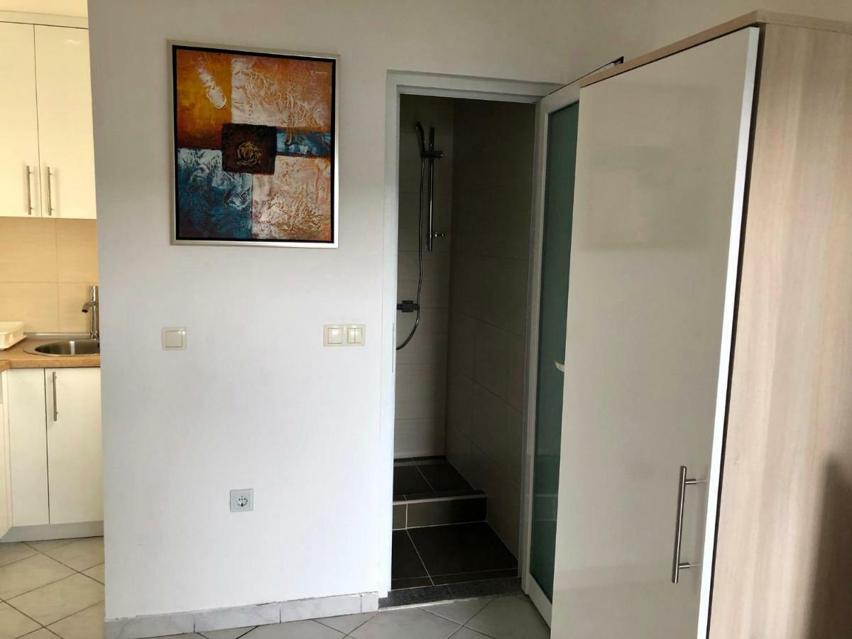 Apartments Lukrecia Неум Экстерьер фото