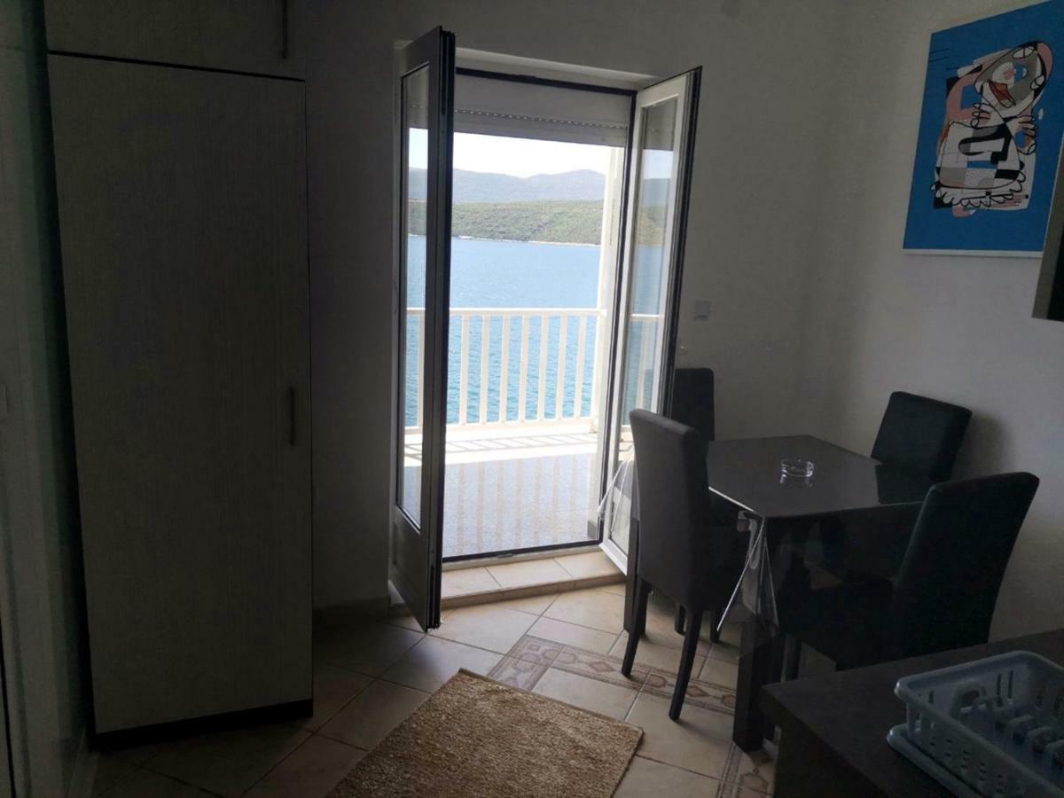 Apartments Lukrecia Неум Экстерьер фото